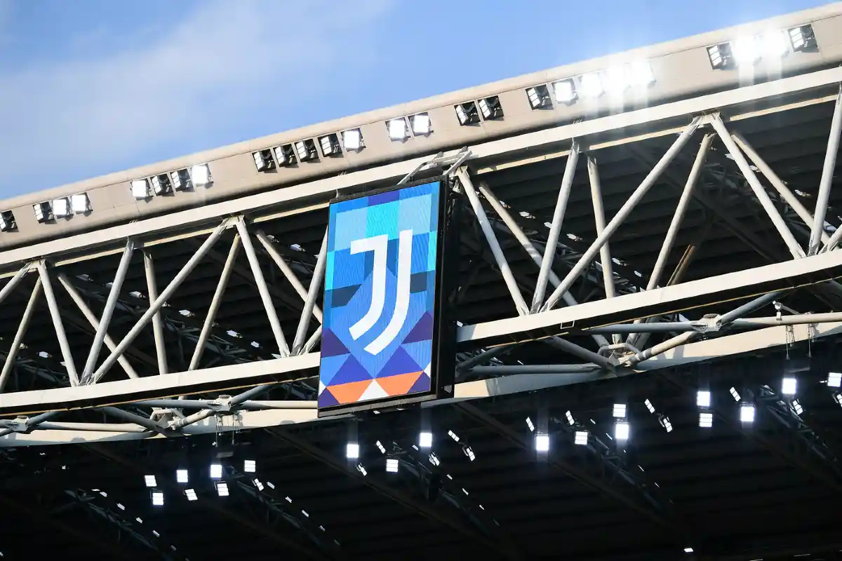 I medici della Juventus salvano la vita al calciatore