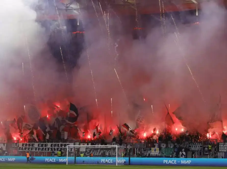 Eintracht Napoli che tensione