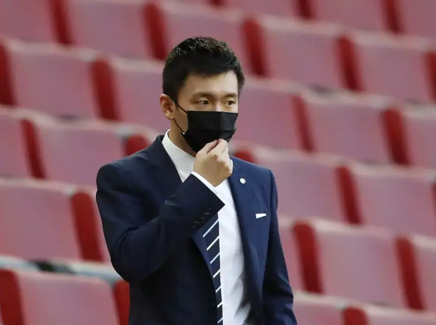 Zhang cederà l'Inter?