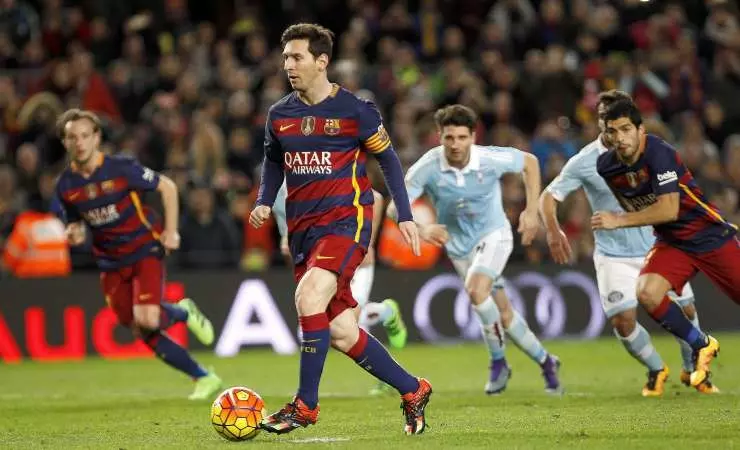 Rigore a due Messi - Suarez