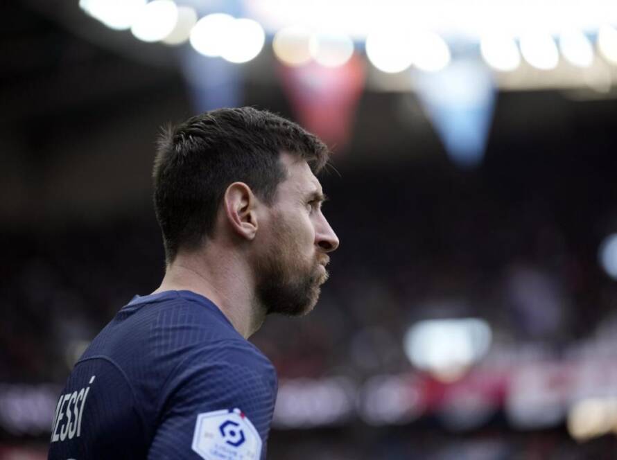 Messi, la dura protesta dei tifosi del PSG