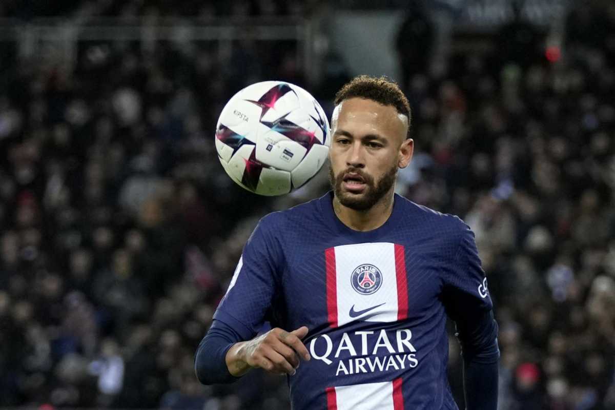 Neymar via dal PSG