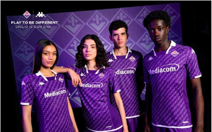 La nuova maglia della Fiorentina