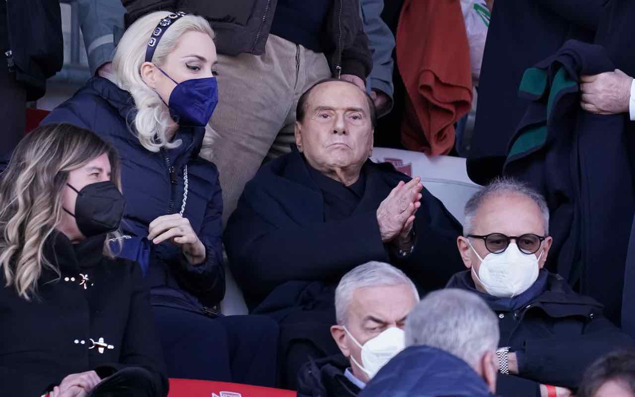 Berlusconi donne