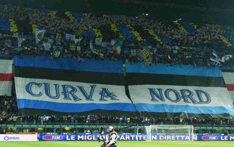 Tifosi dell&#039;Inter contro Lukaku