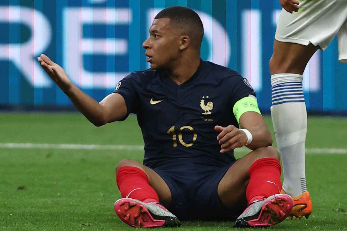 Kylian Mbappé attacco Leo