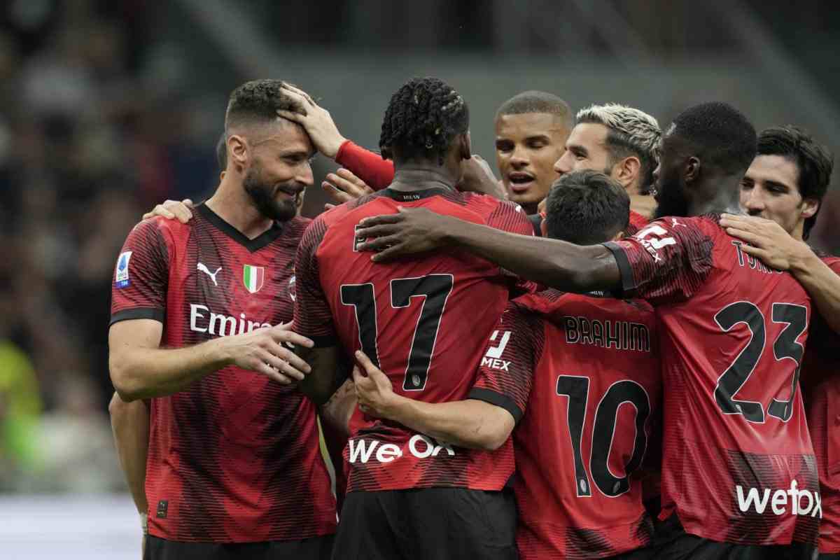 Milan, le reazioni dei tifosi alla terza maglia
