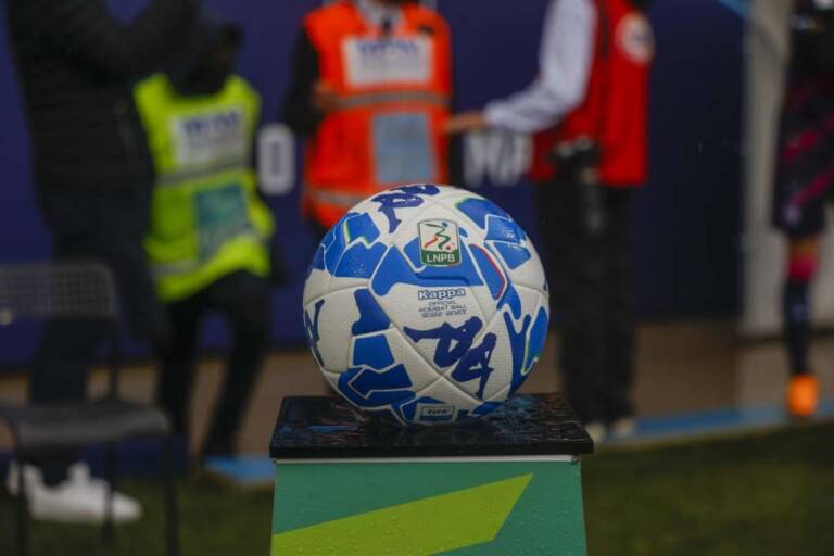Il pallone di Serie B