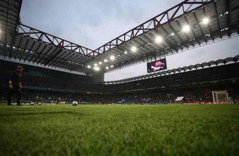 Il Meazza non si abbatte