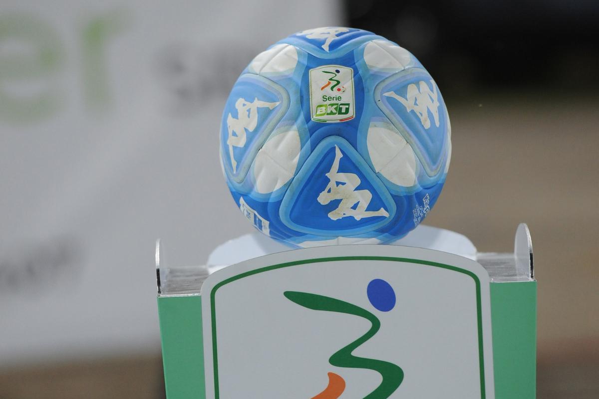 Pallone Serie B prima di una partita