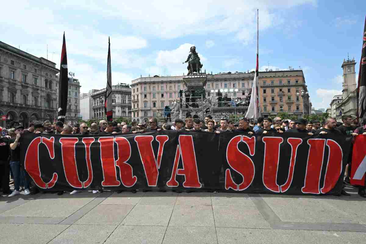 Curva Sud Milano. (ansa-tvplay)