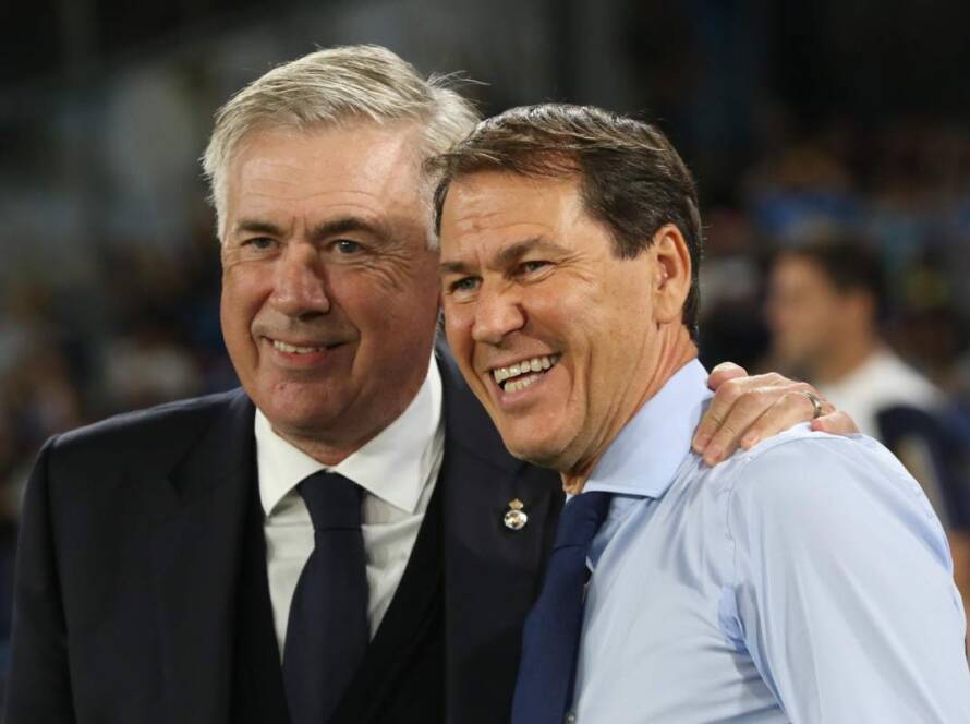 Ancelotti e Rudi Garcia sorridono