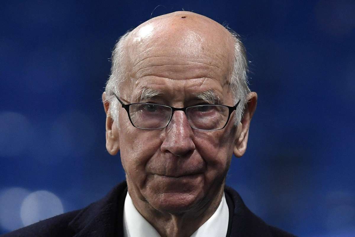 Bobby Charlton pensieroso