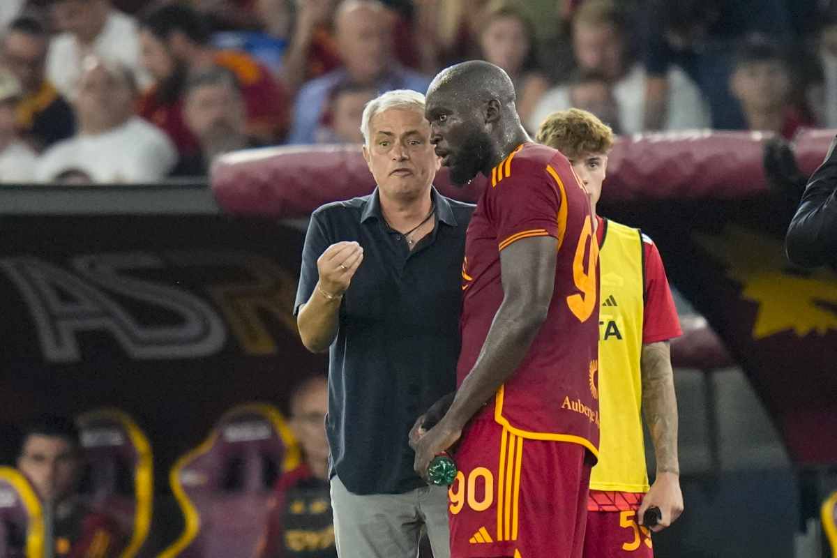 Mourinho parla con Lukaku