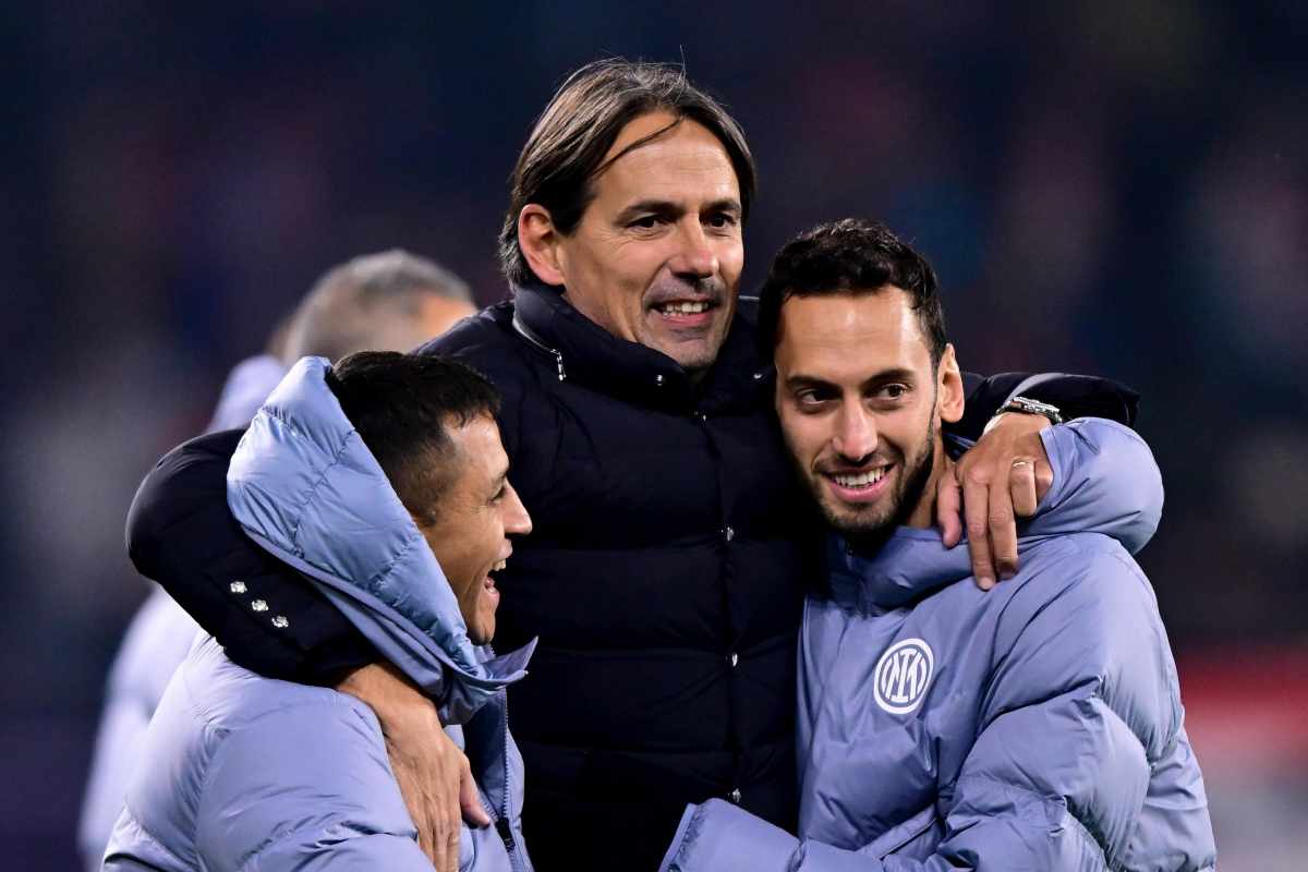 Inzaghi con Sanchez e Calhanoglu