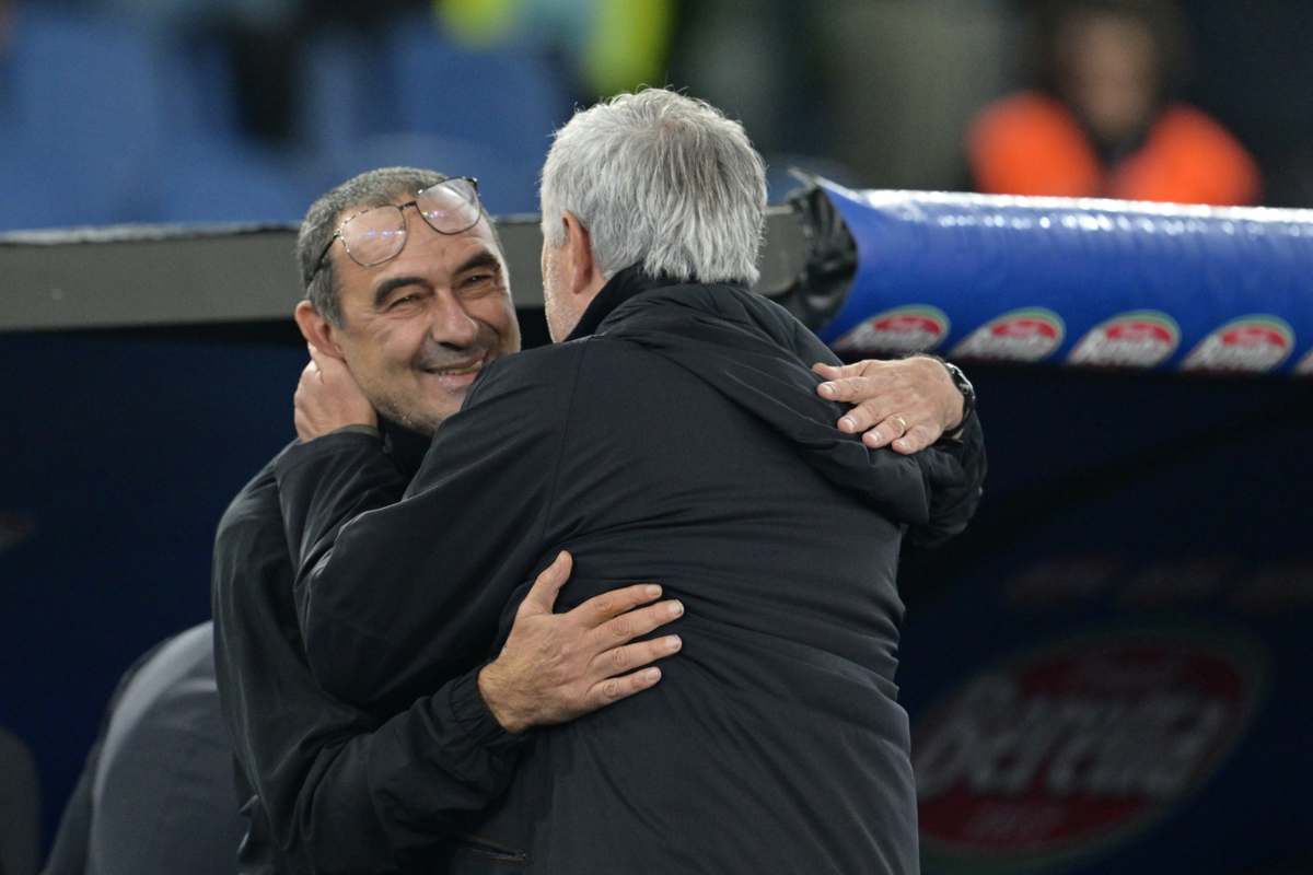 Sarri e Mou scherzano