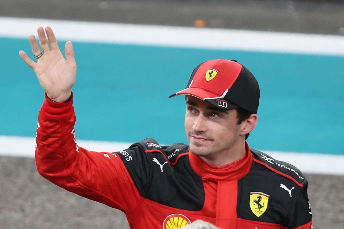 Leclerc rinnova con la Ferrari