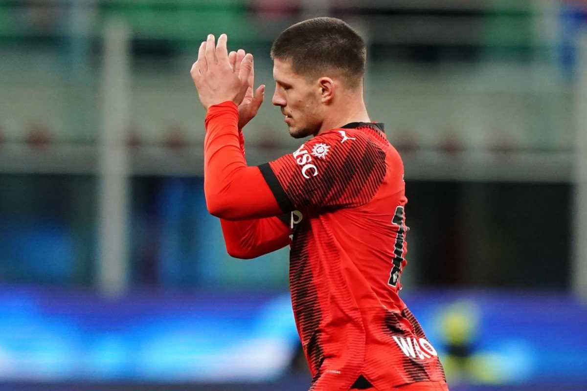 Luka Jovic si infortuna