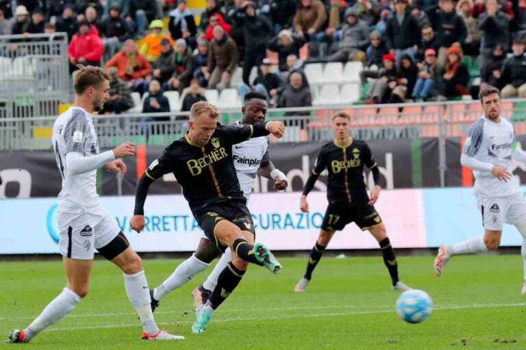 Il Venezia batte l&#039;Ascoli