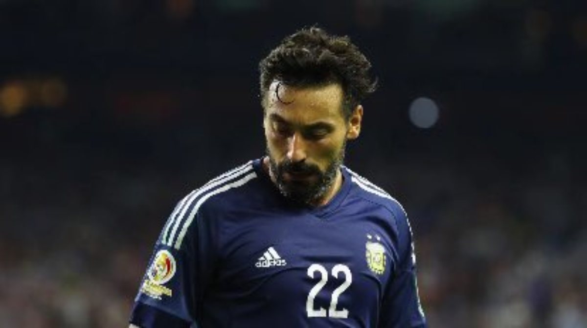 Lavezzi accoltellato