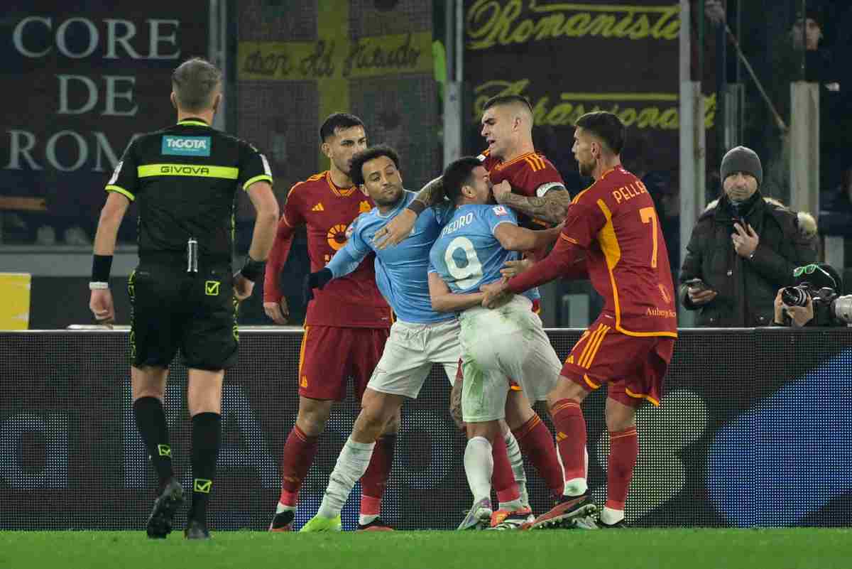 La rissa tra Lazio e Roma