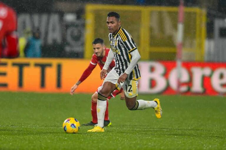 Alex Sandro rescissione