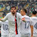 Milan, tifosi temono addio di Theo Hernandez: nessun contatto per il rinnovo