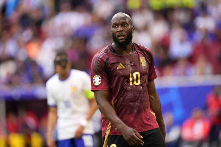 Calciomercato Napoli, si complica Lukaku: l'indizio social manda in crisi i tifosi