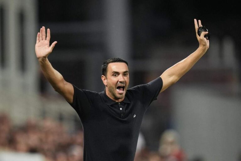 Fiorentina Amrabat Fenerbahce Puskas Academy Conference League