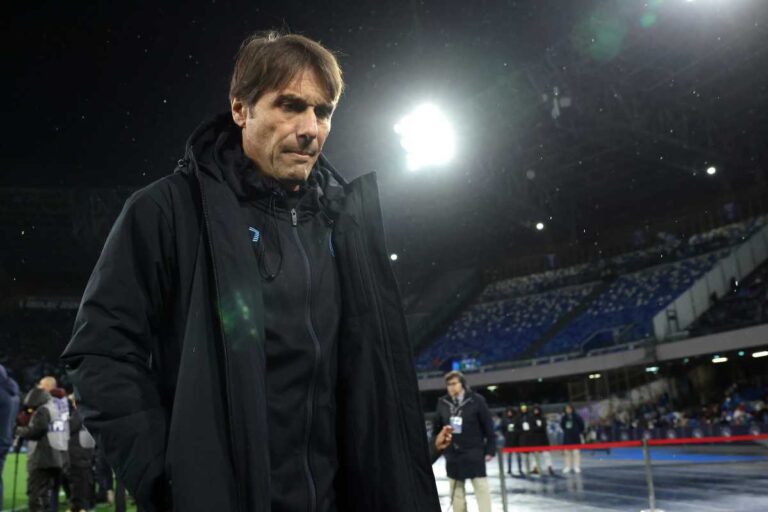 Conte guarda in basso