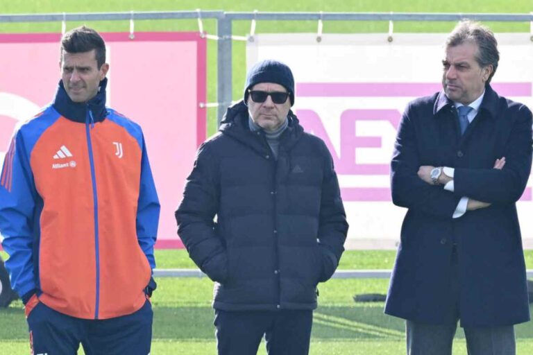 Giuntoli e Motta osservano l'allenamento