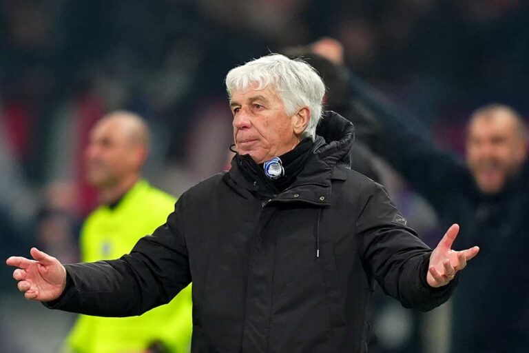 Gasperini allarga le braccia