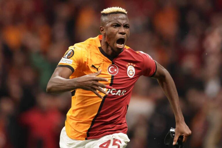 Osimhen con la maglia del Galatasaray