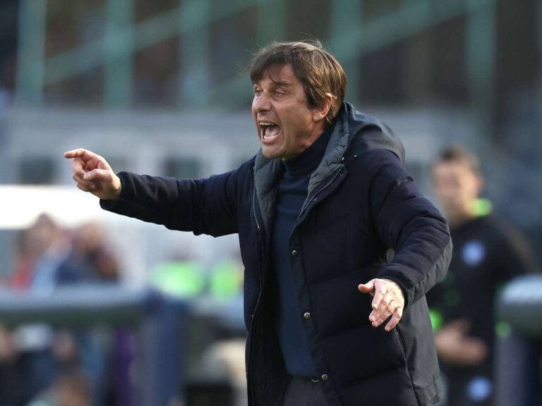 Conte urla preoccupato