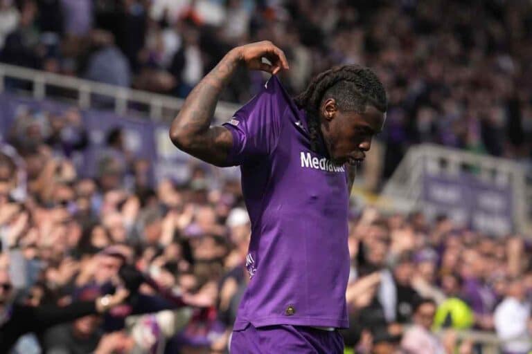 Kean esulta dopo un gol