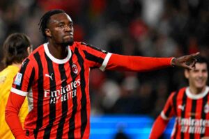 Abraham in azione con la maglia del Milan