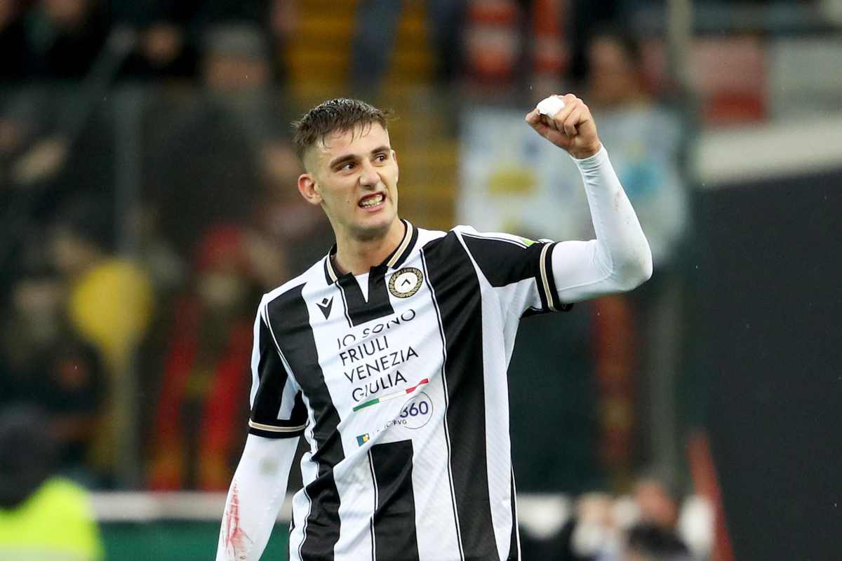 Luca festeggia dopo un gol con la maglia dell'Udinese