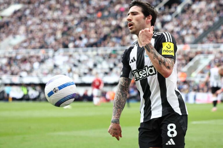 Sandro Tonali in campo