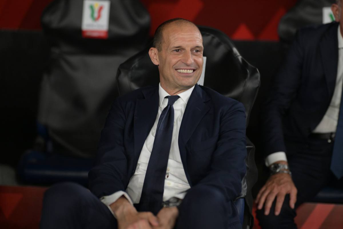 Allegri sorridente in panchina