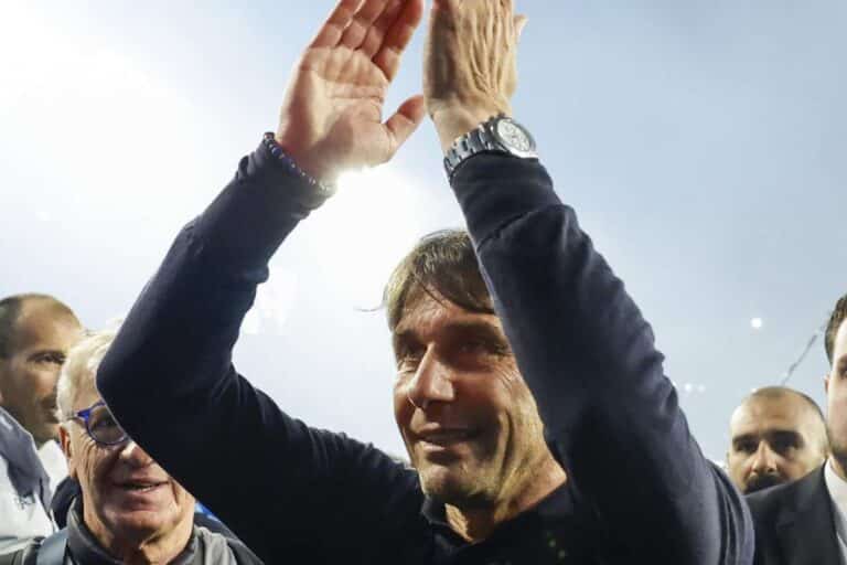Conte esulta col Napoli