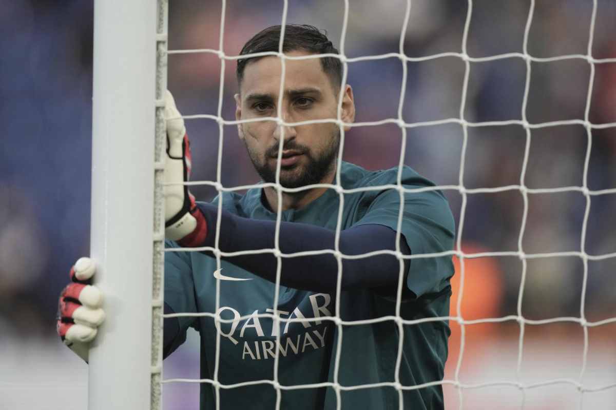 Donnarumma dietro la rete