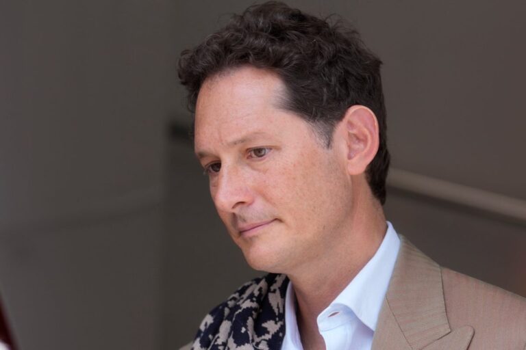 John Elkann riflette