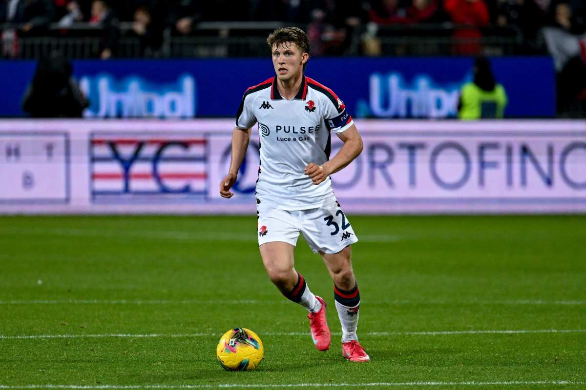 Frendrup in azione con la maglia del Genoa
