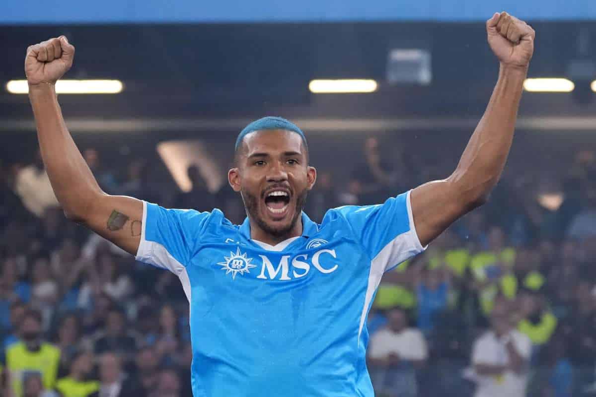 Juan Jesus esulta