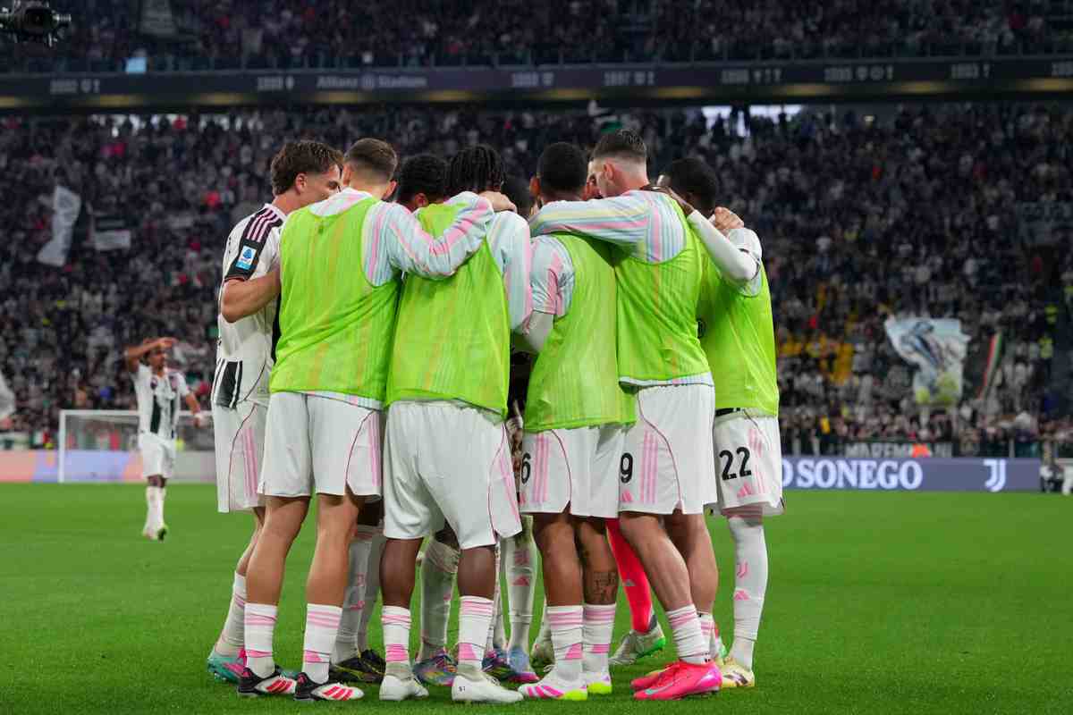 boom juve il nuovo attaccante arriva dalla premier l addio è confermato