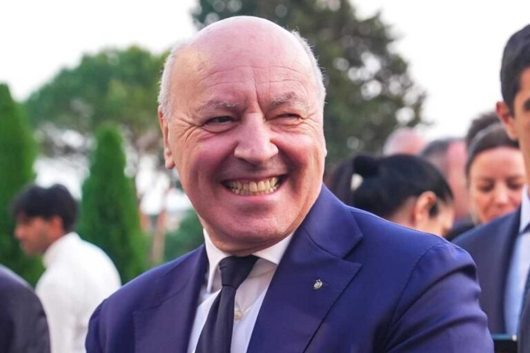 Marotta sorride