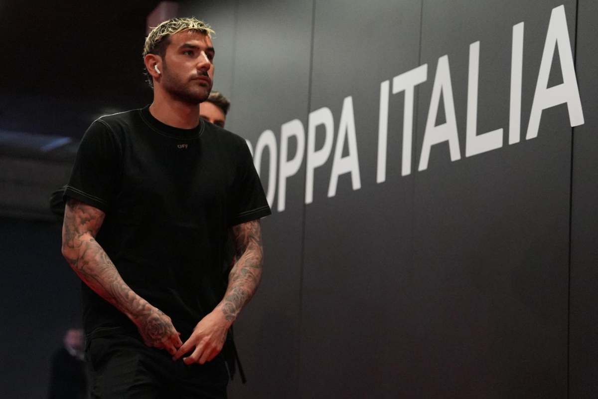 Theo Hernandez nel tunnel dello stadio