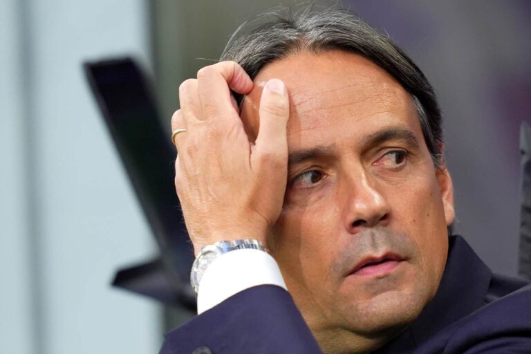 Simone Inzaghi pensieroso