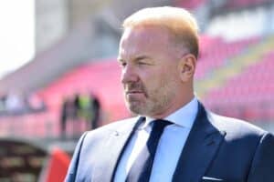 Igli Tare del Milan osserva