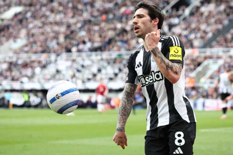 Sandro Tonali in campo